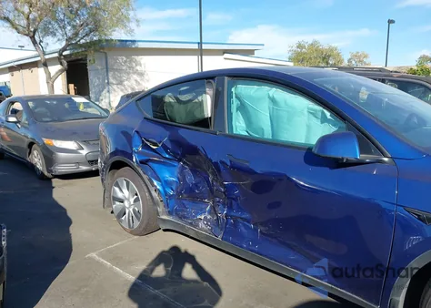2021 Tesla Model Y Long Range Dual Motor All-Wheel Drive from USA, damaged, VIN 5YJYGAEE7MF270780